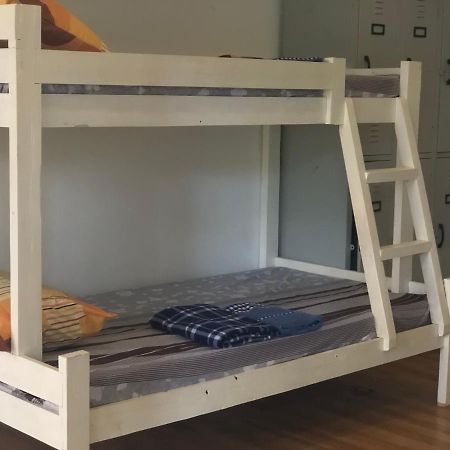 Alesseo Hostel Tiniguiban Exteriör bild