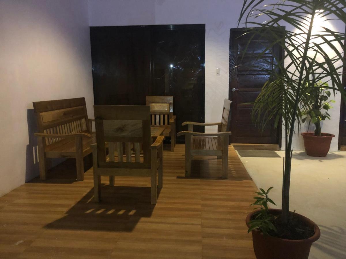 Alesseo Hostel Tiniguiban Exteriör bild